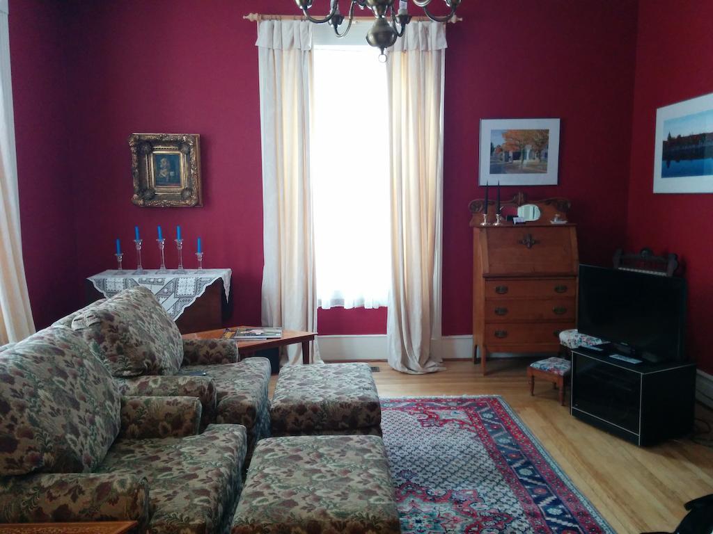 Fairmont House Bed & Breakfast Mahone Bay Exterior photo