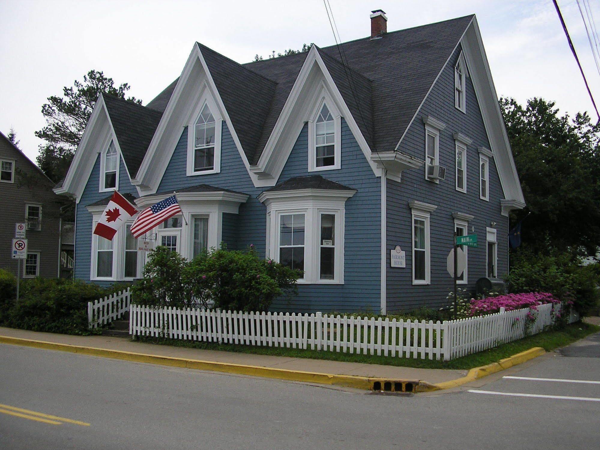 Fairmont House Bed & Breakfast Mahone Bay Exterior photo